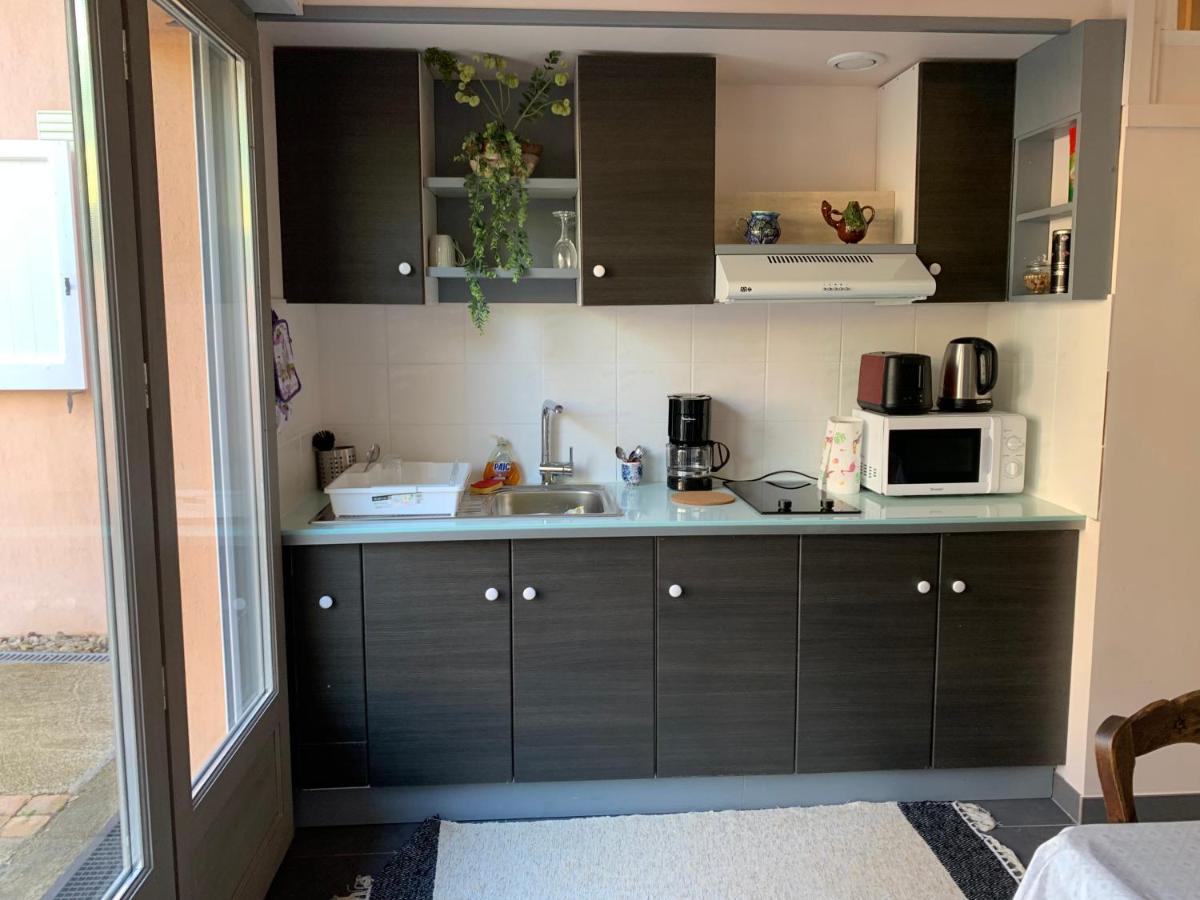 Studio Calme Et Agreable Avec Acces Jardin Partage Le Bar-sur-Loup Luaran gambar