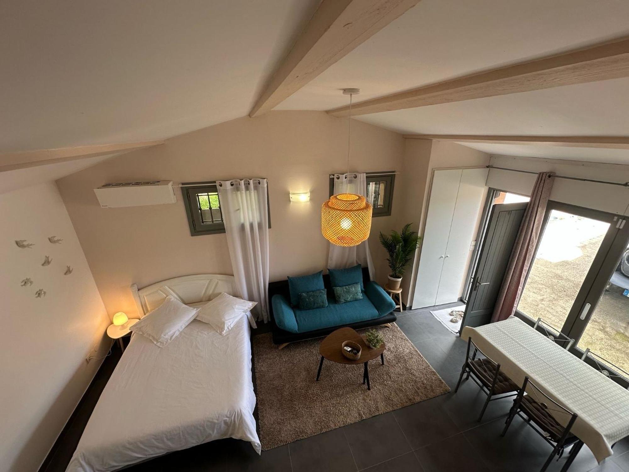 Studio Calme Et Agreable Avec Acces Jardin Partage Le Bar-sur-Loup Luaran gambar